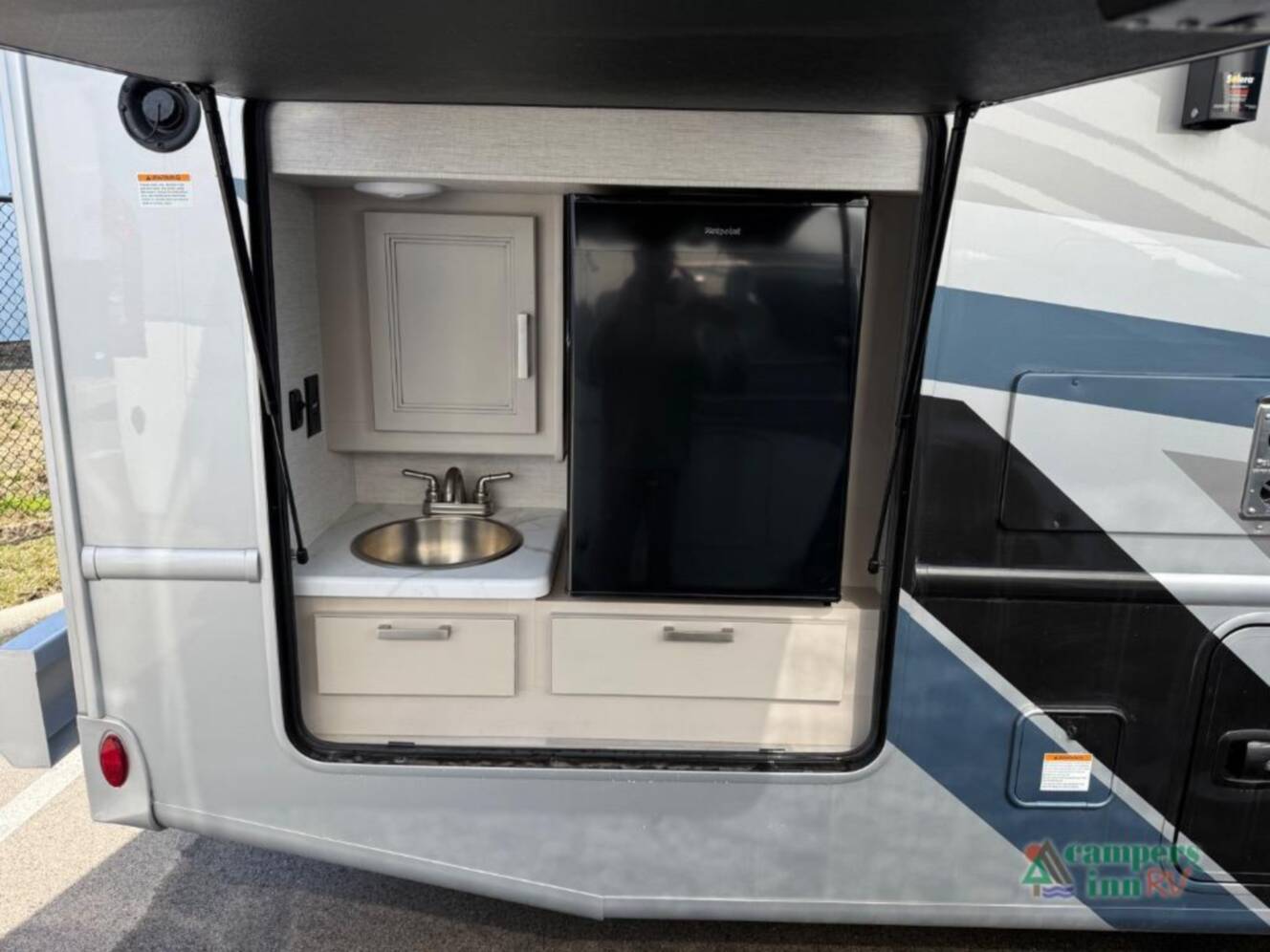A photo of this 2026 Thor Motor Coach Omni Trail R36