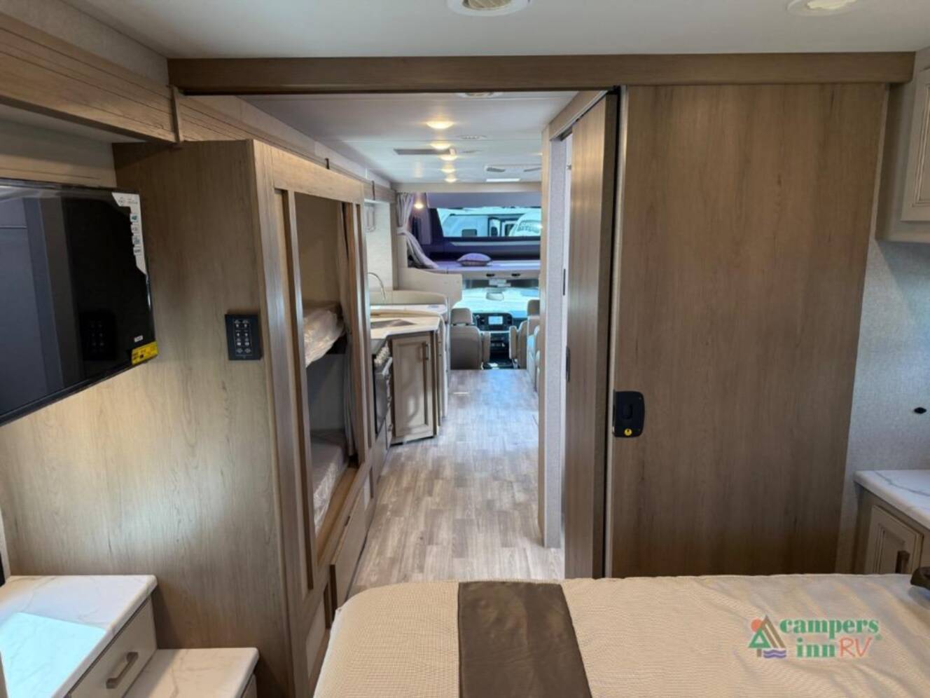 A photo of this 2026 Thor Motor Coach Omni Trail R36