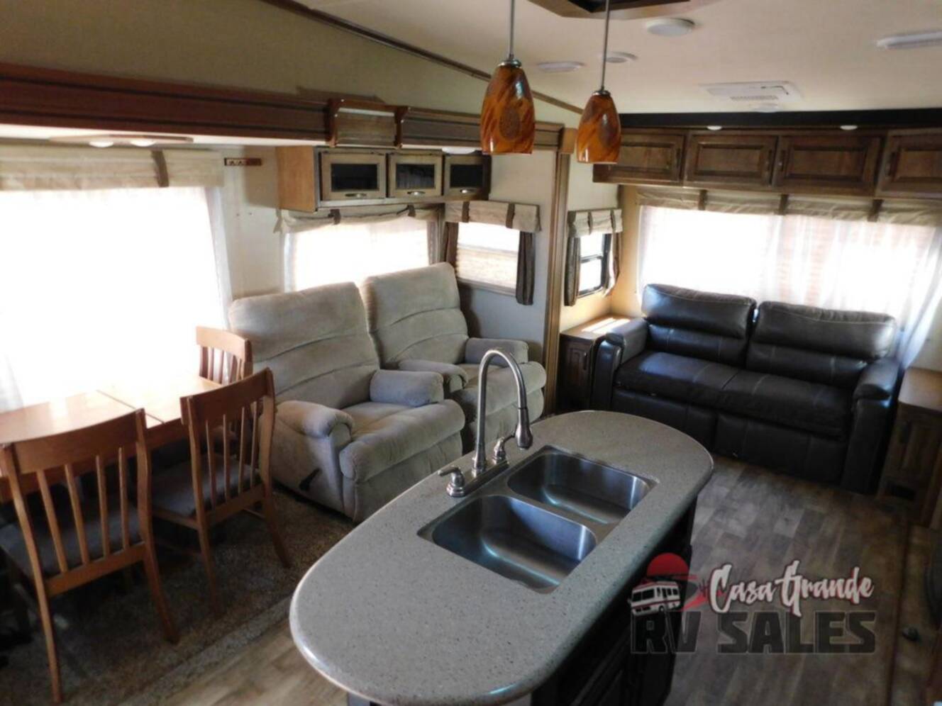 A photo of this 2016 Grand Design Reflection 303RLS