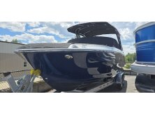 Sea Ray SDX 230 Surf Review image