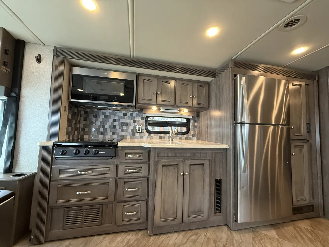 A photo of this 2019 Winnebago FORZA 38F