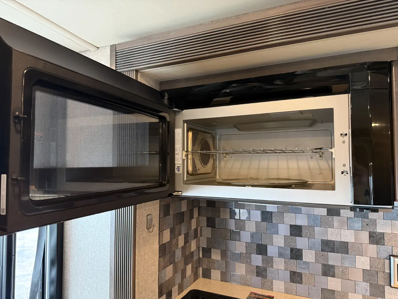 A photo of this 2019 Winnebago FORZA 38F