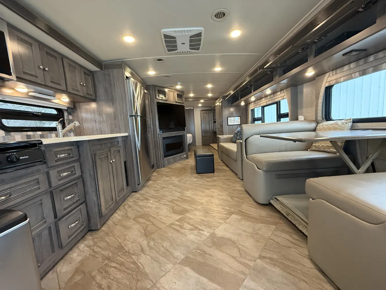 A photo of this 2019 Winnebago FORZA 38F