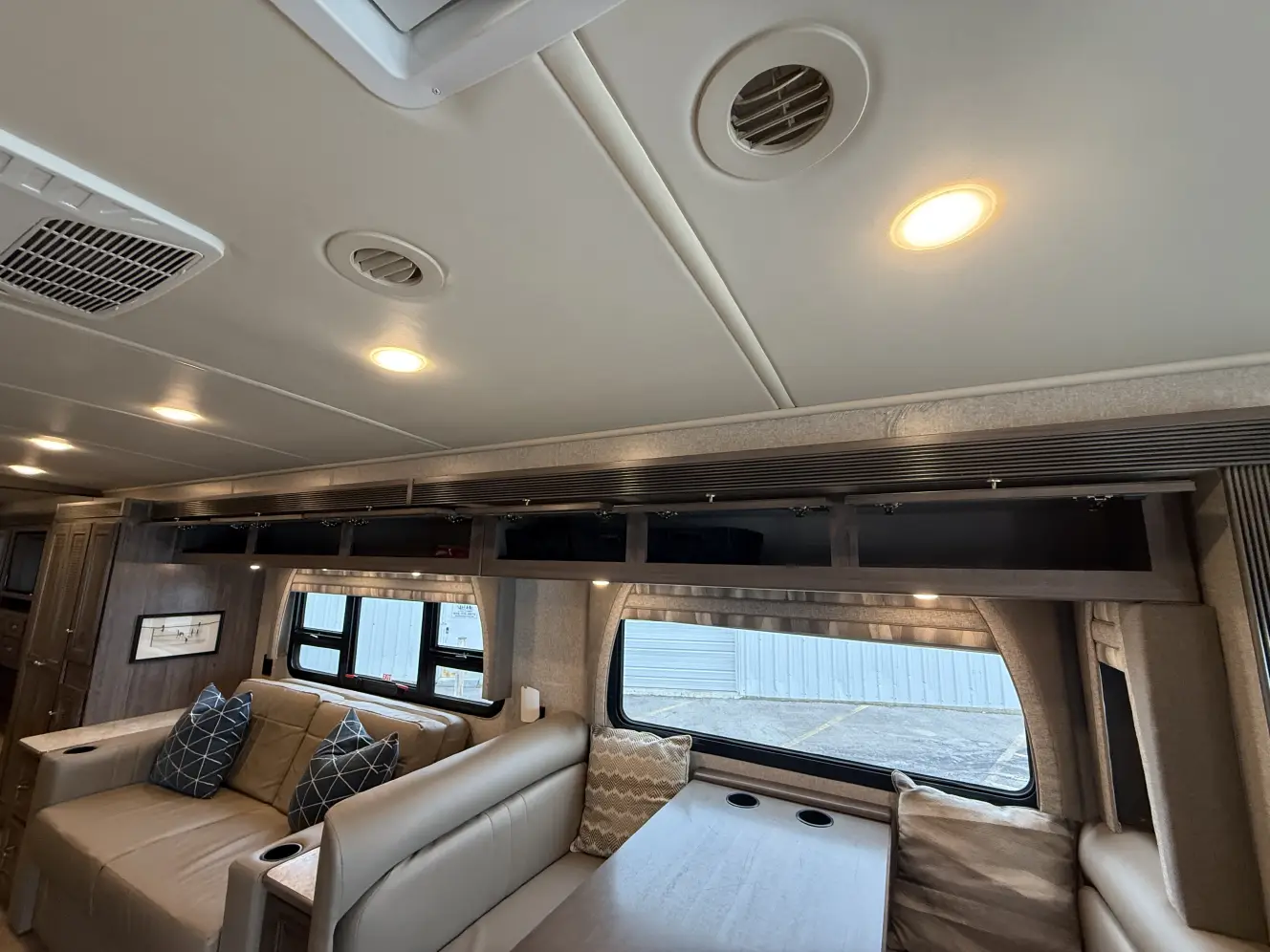 A photo of this 2019 Winnebago FORZA 38F