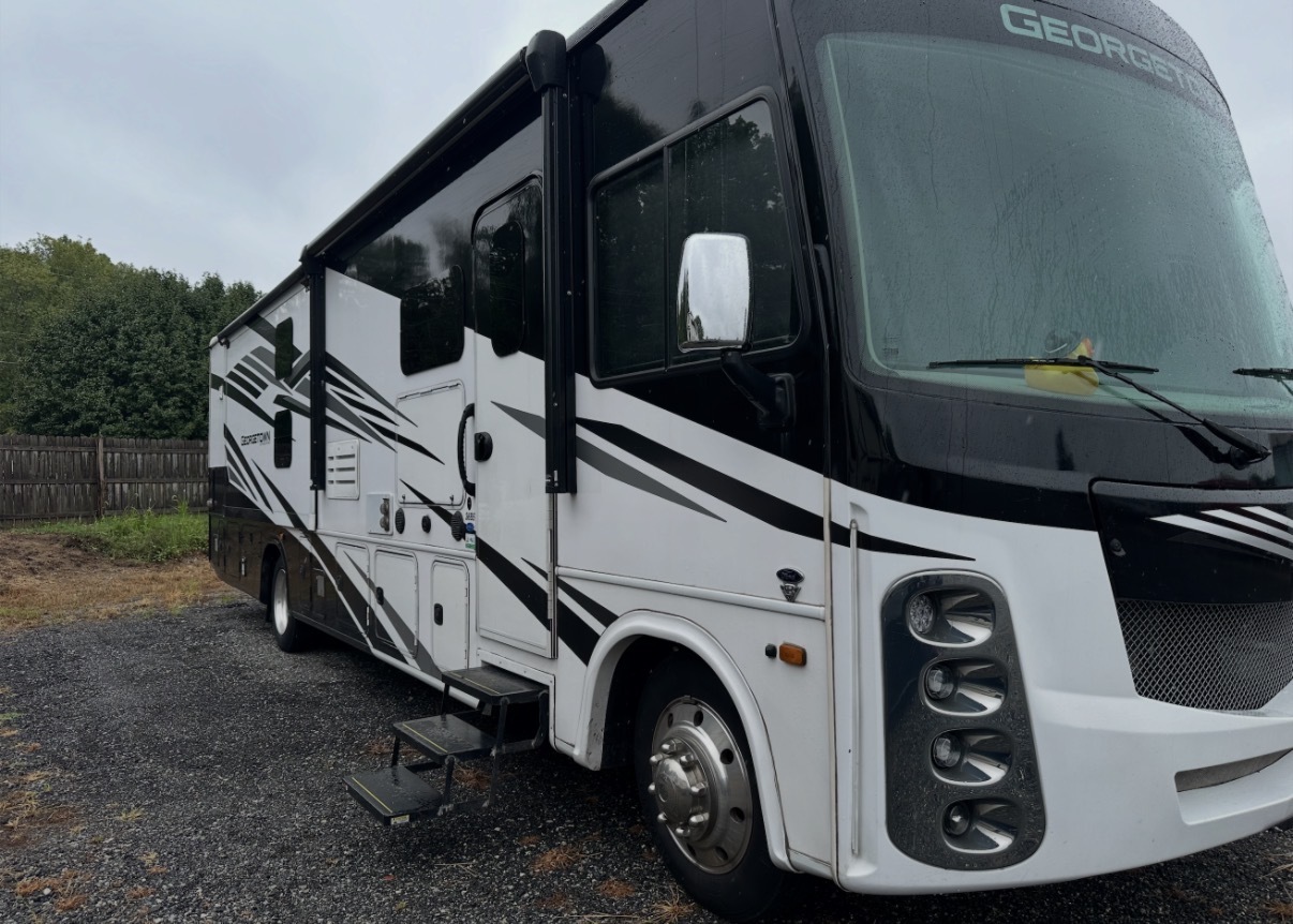 2021 Forest River GEORGETOWN 5 SERIES GT5 36B5 in stokesdale NC