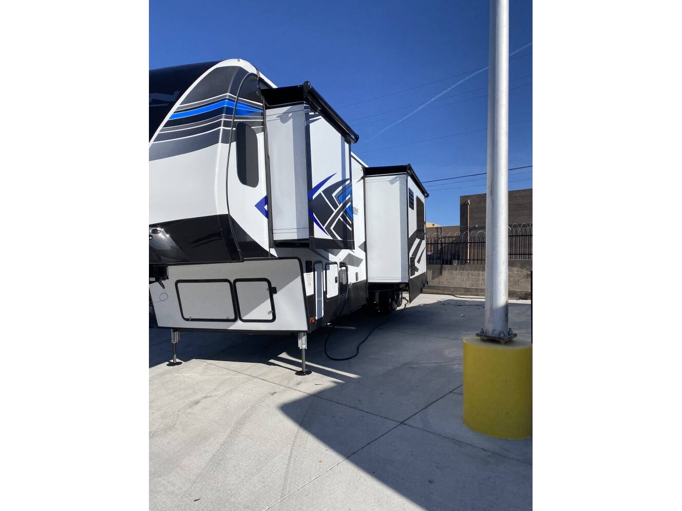 A photo of this 2020 Keystone FUZION 427