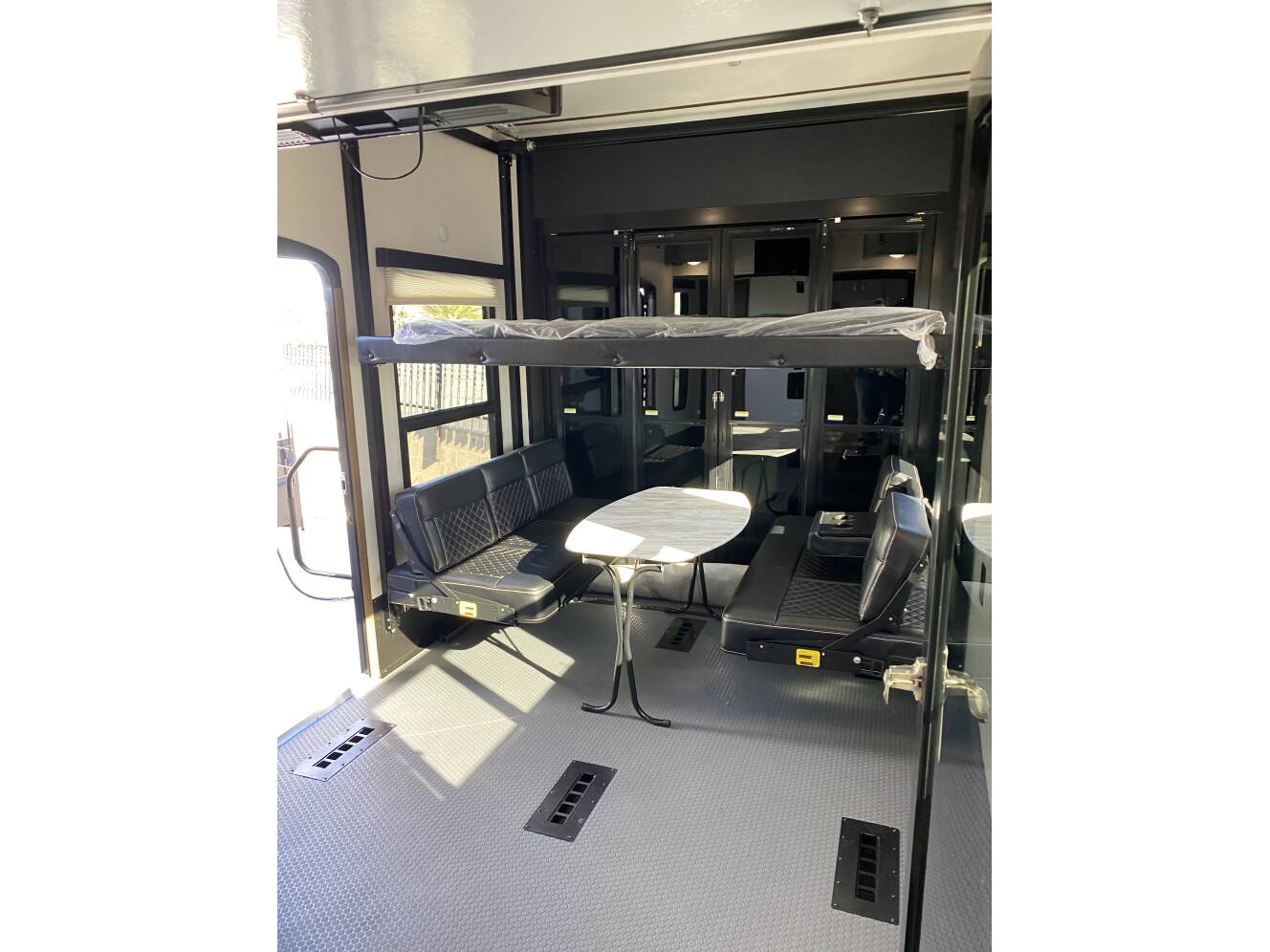 A photo of this 2020 Keystone FUZION 427