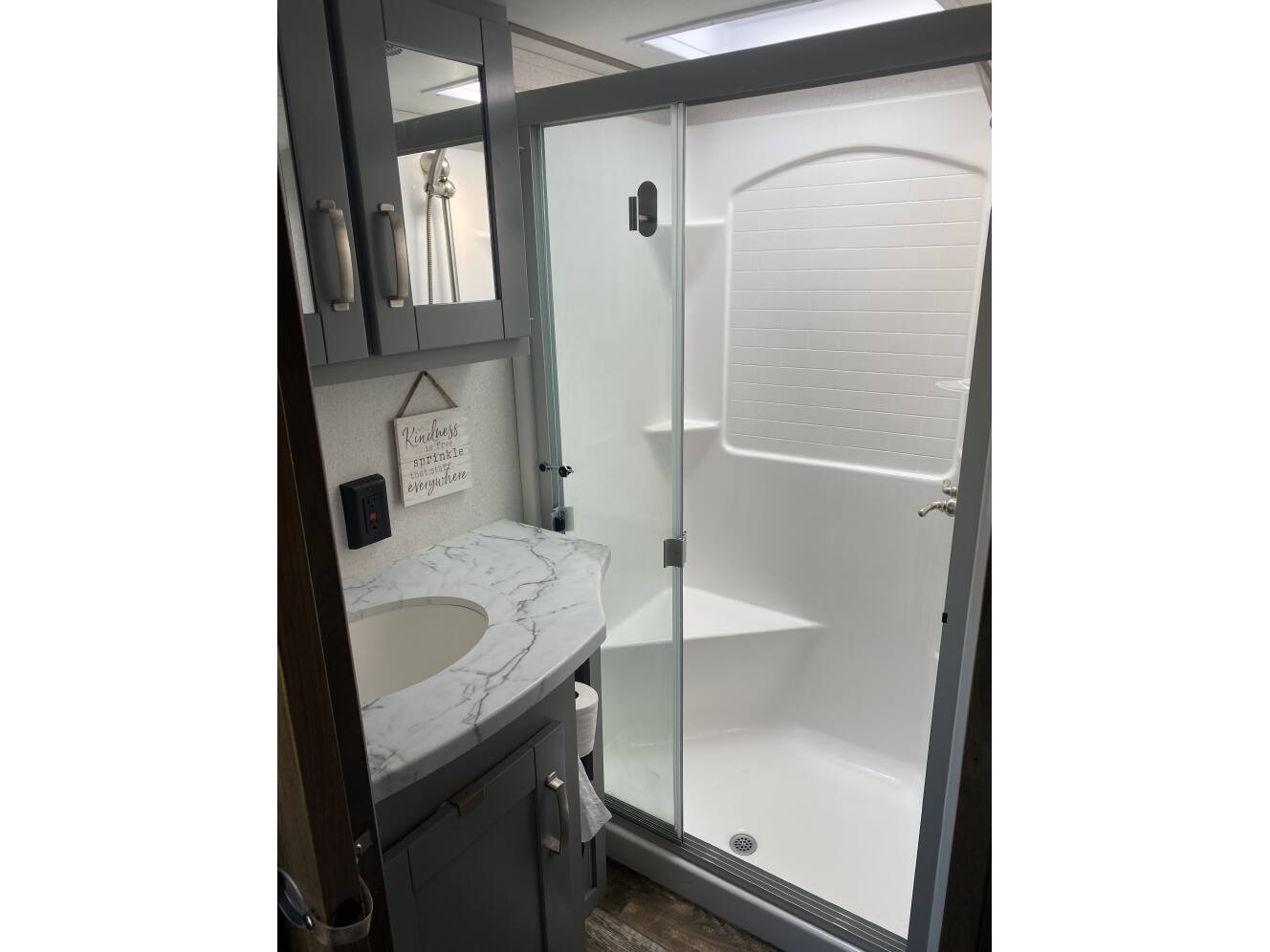A photo of this 2020 Keystone FUZION 427