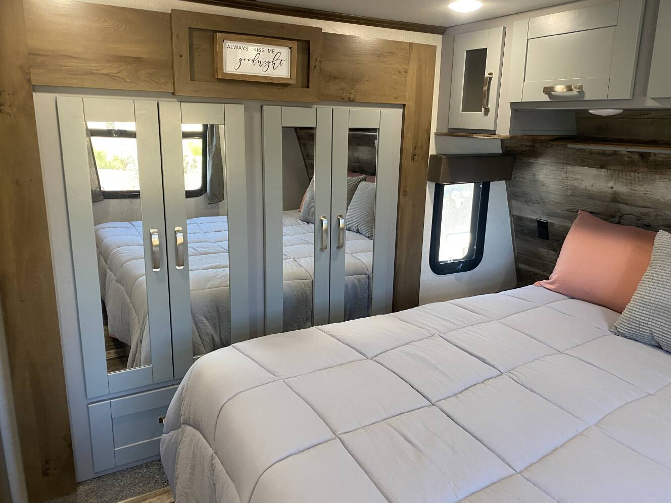A photo of this 2020 Keystone FUZION 427