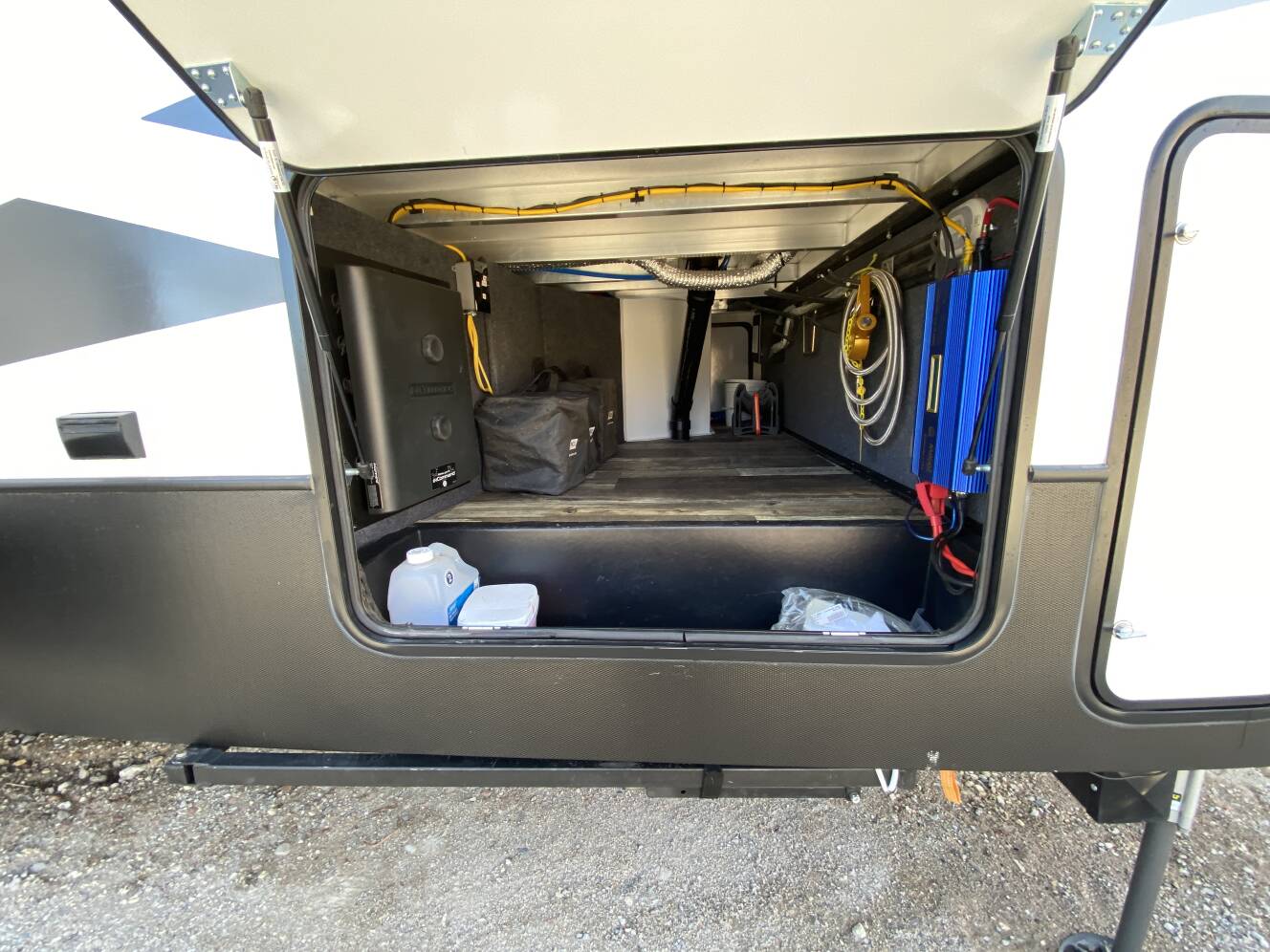 A photo of this 2020 Keystone FUZION 427