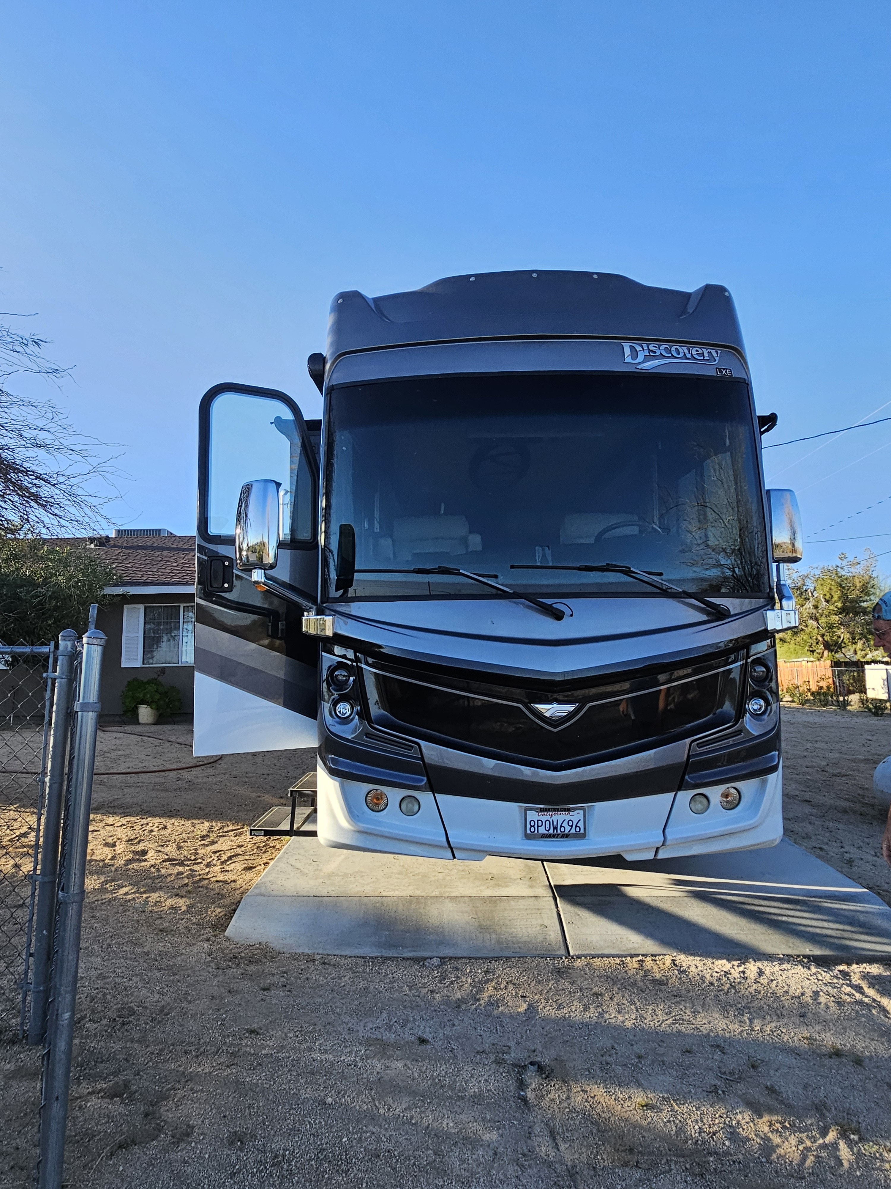 2020 Fleetwood DISCOVERY 40D in twentynine palms CA