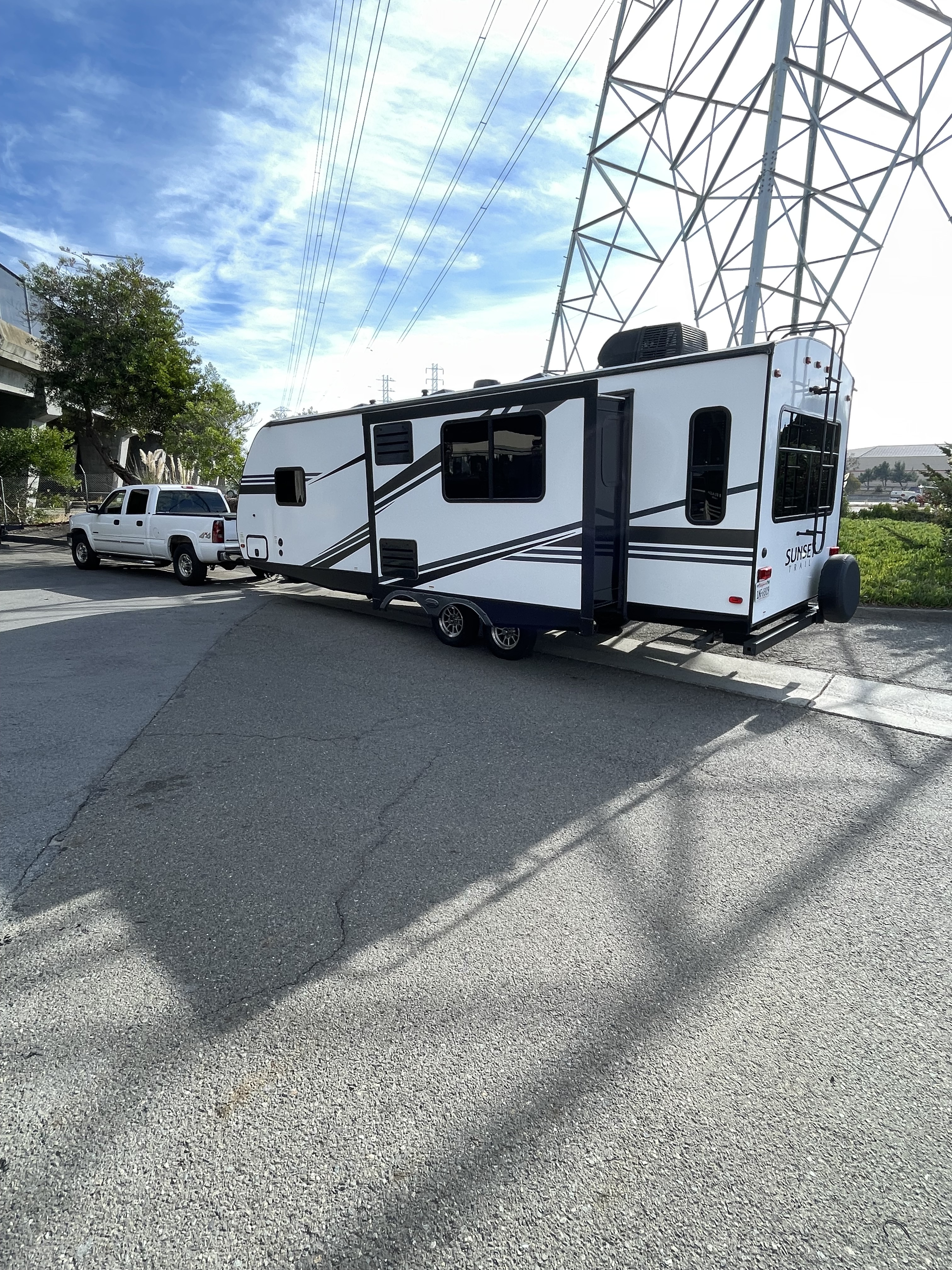 2019 Crossroads SUNSET TRAIL SUPER LITE SS259RL RV