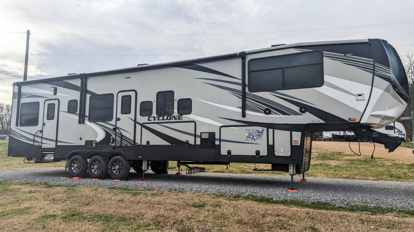 A photo of this 2020 Heartland CYCLONE 4007