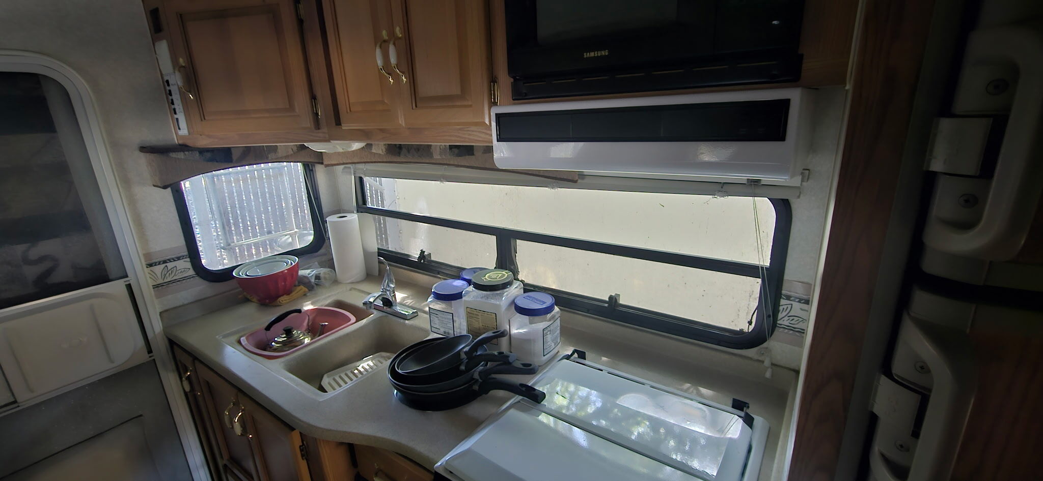 2002 Alpenlite SANTA FE 1150 in oakley CA