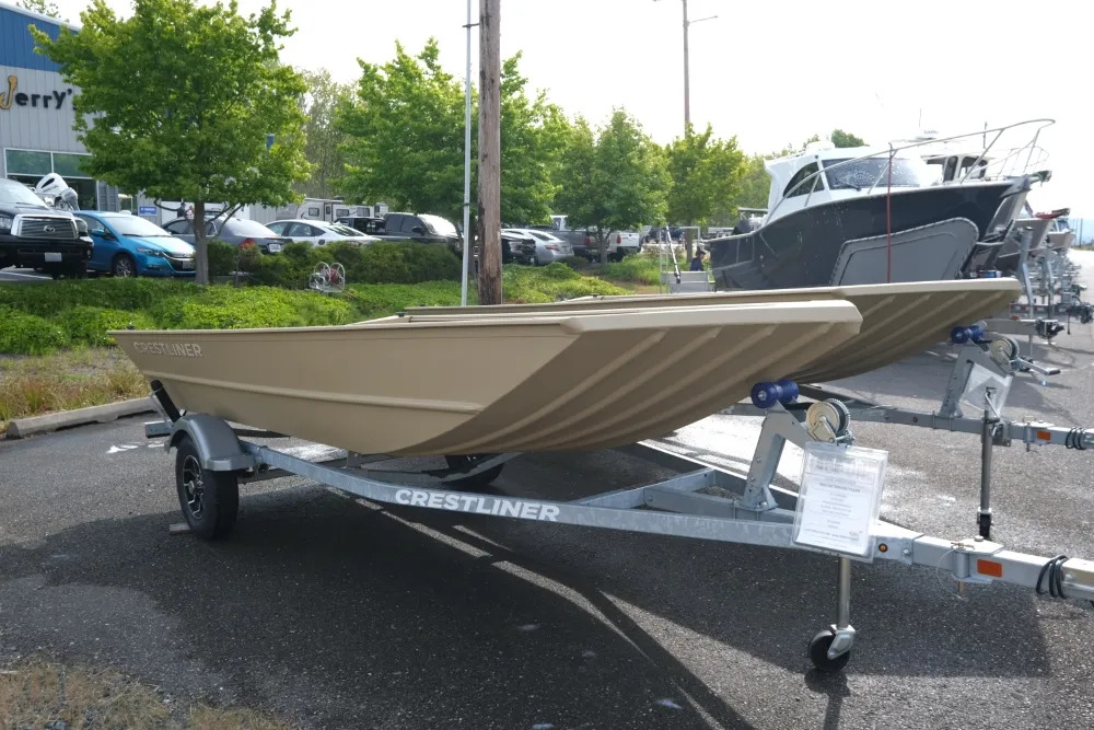 2025 Crestliner 1660 Retriever Tiller Fishing Boat boat