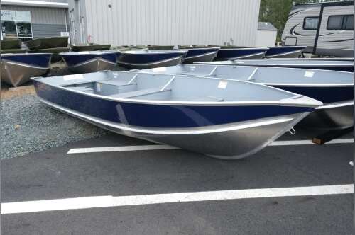 2025 Crestliner 1672 Outreach in
