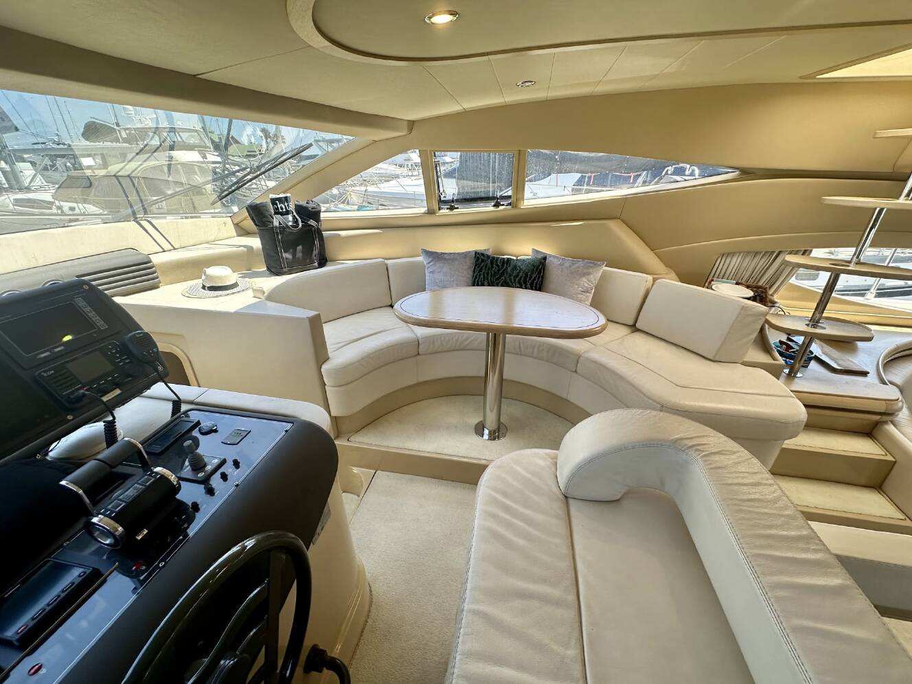A photo of this 2006 Ferretti 550 Flybridge