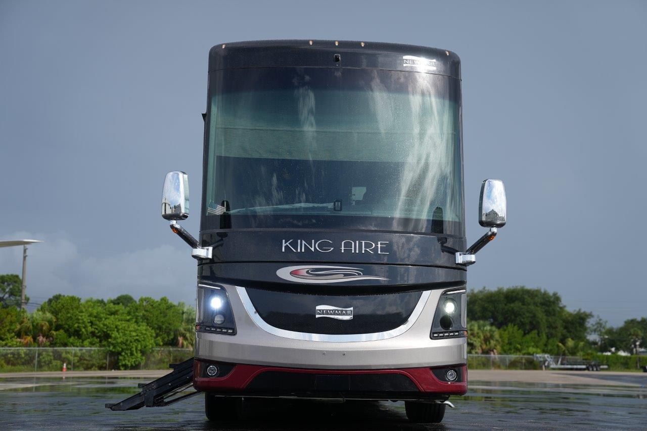 2018 Newmar KING AIRE 4531 in margate FL
