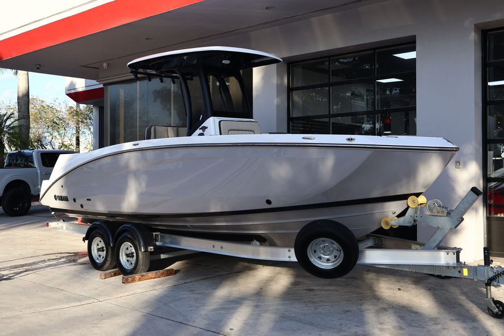2026 Yamaha Boats 255 FSH Sport H Center Console Boat boat