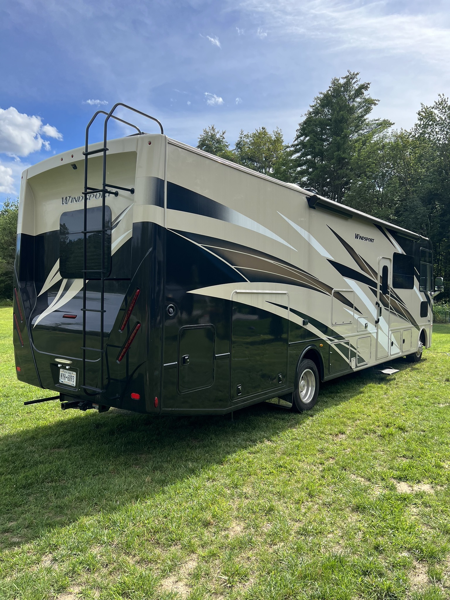 2020 Thor Motor Coach WINDSPORT 34J in gansevoort NY