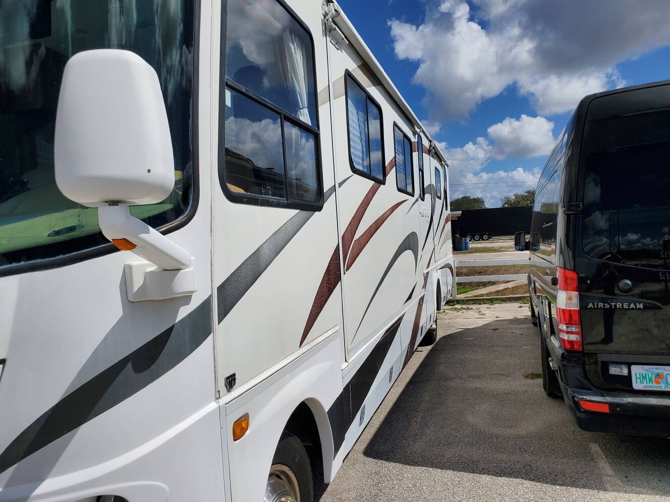 A photo of this 2007 Coachmen Aurora 3650TS