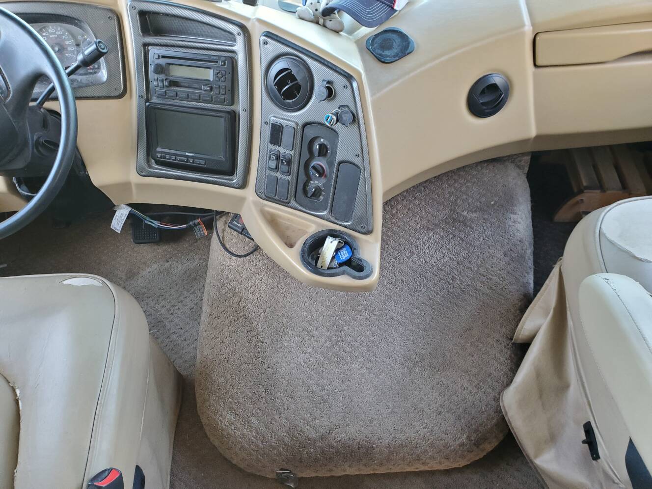 A photo of this 2007 Coachmen Aurora 3650TS