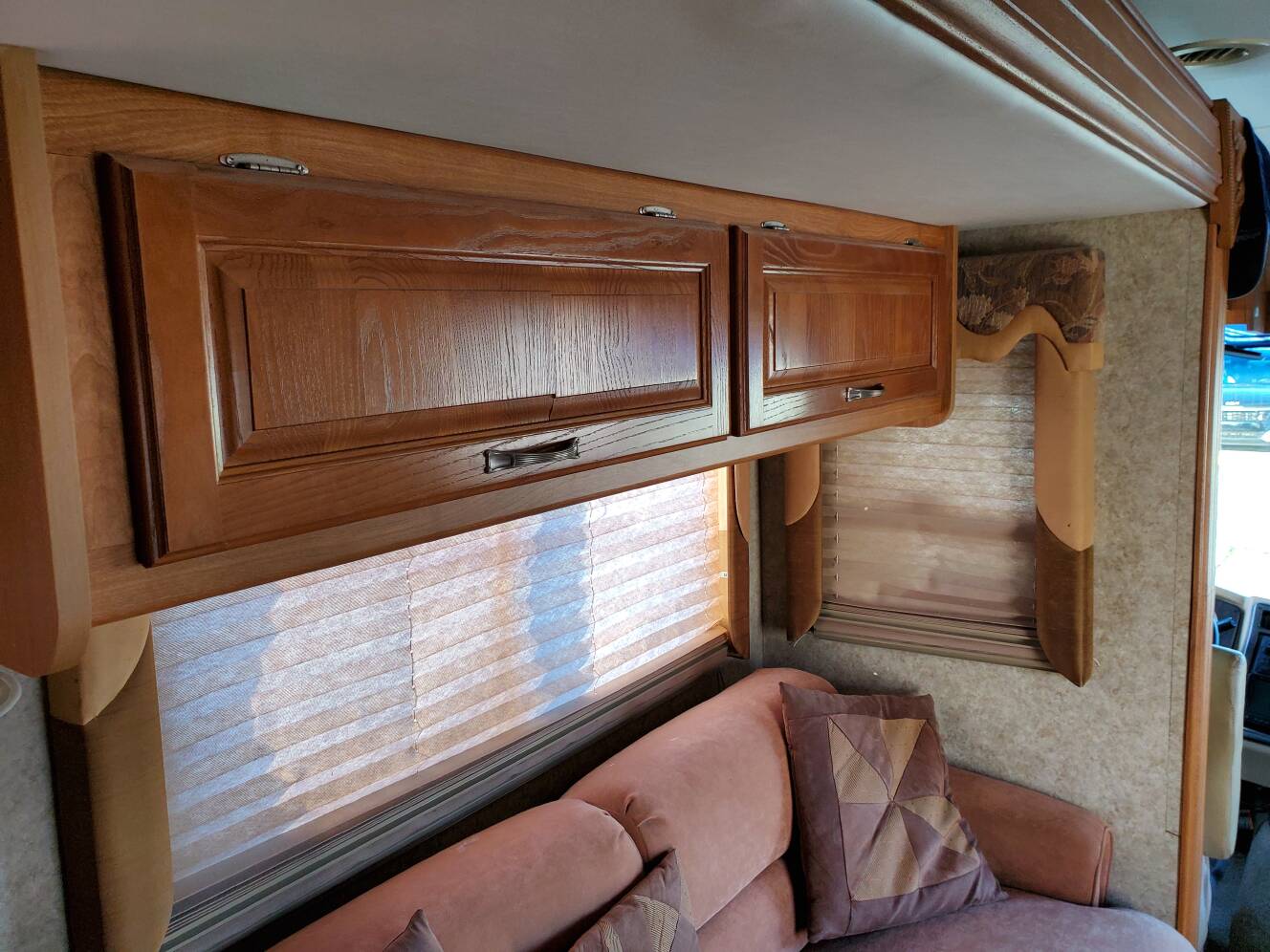 A photo of this 2007 Coachmen Aurora 3650TS