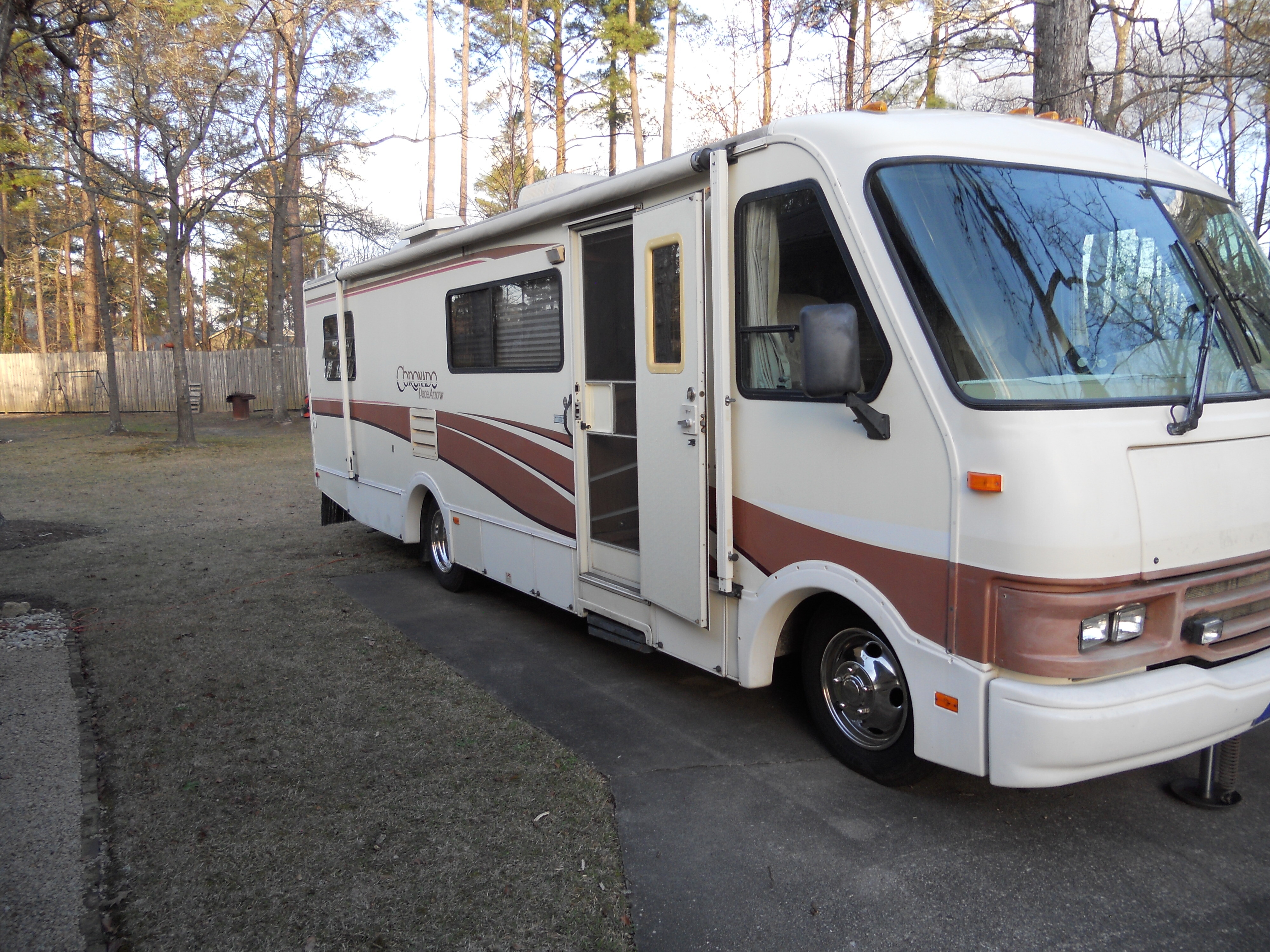 1995 Fleetwood CORONADO 31 in stedman NC