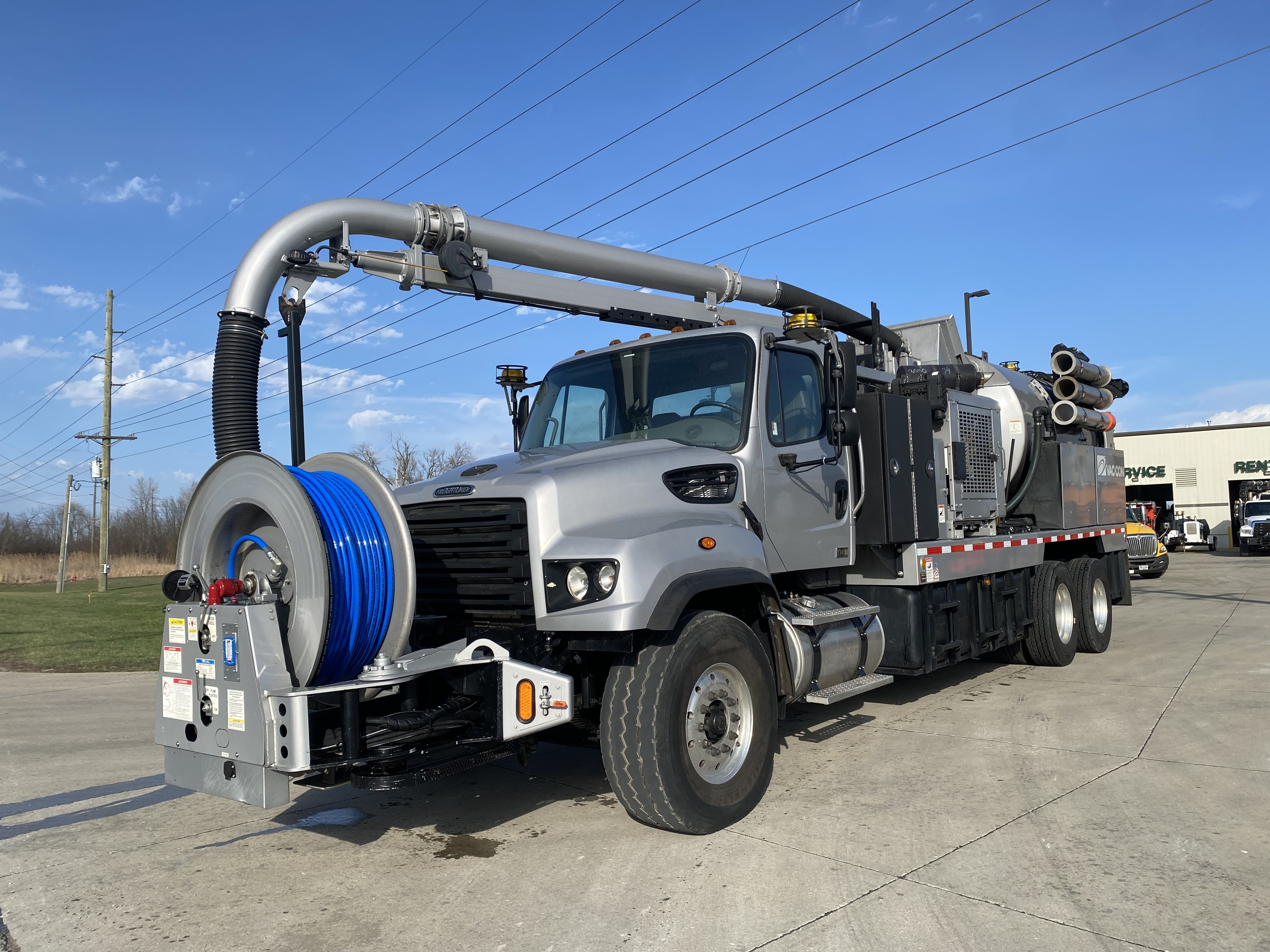 2015 VAC-CON V311 in Arlington, VT