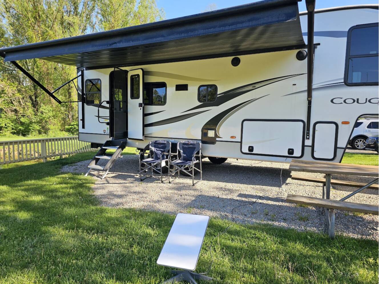 A photo of this 2022 Keystone COUGAR 24RDS