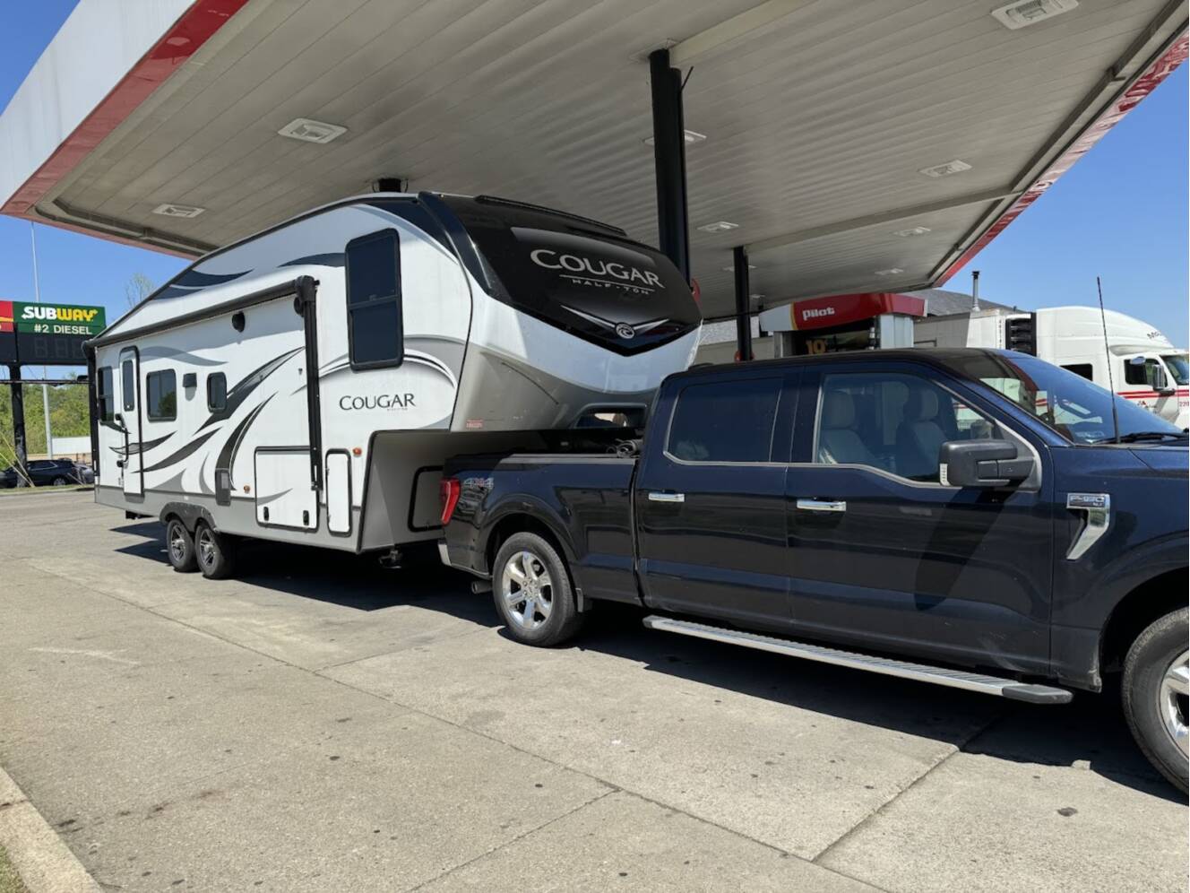 A photo of this 2022 Keystone COUGAR 24RDS