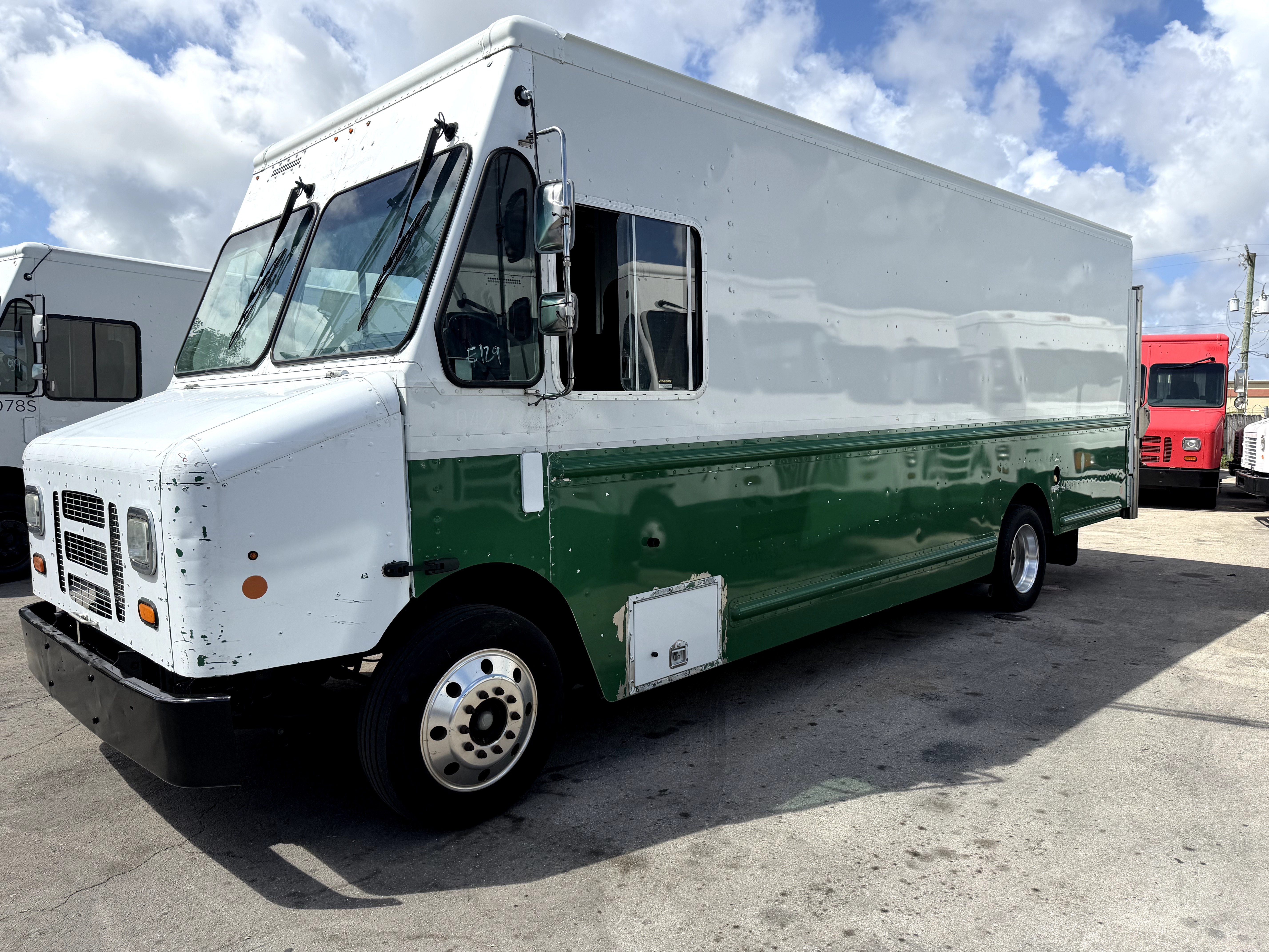 2016 FORD F-59 COMMERCIAL STRIPPED CHASSIS in Cutler Bay, FL