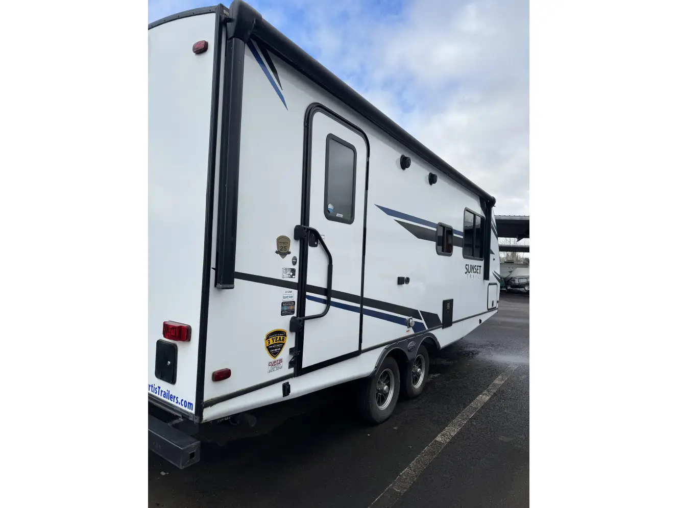 A photo of this 2021 Crossroads SUNSET TRAIL SS212RB