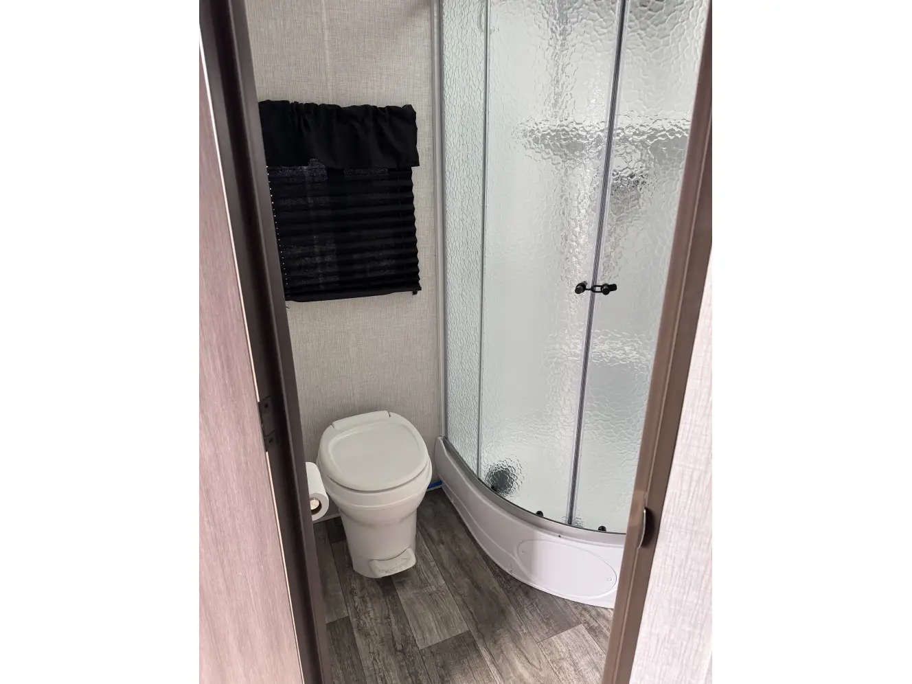 A photo of this 2021 Crossroads SUNSET TRAIL SS212RB