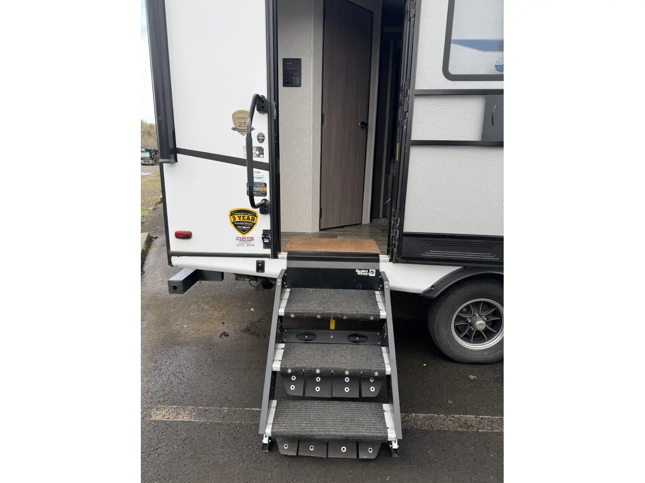 A photo of this 2021 Crossroads SUNSET TRAIL SS212RB