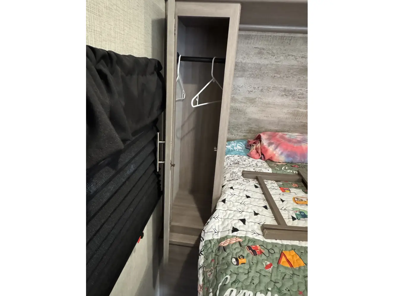 A photo of this 2021 Crossroads SUNSET TRAIL SS212RB