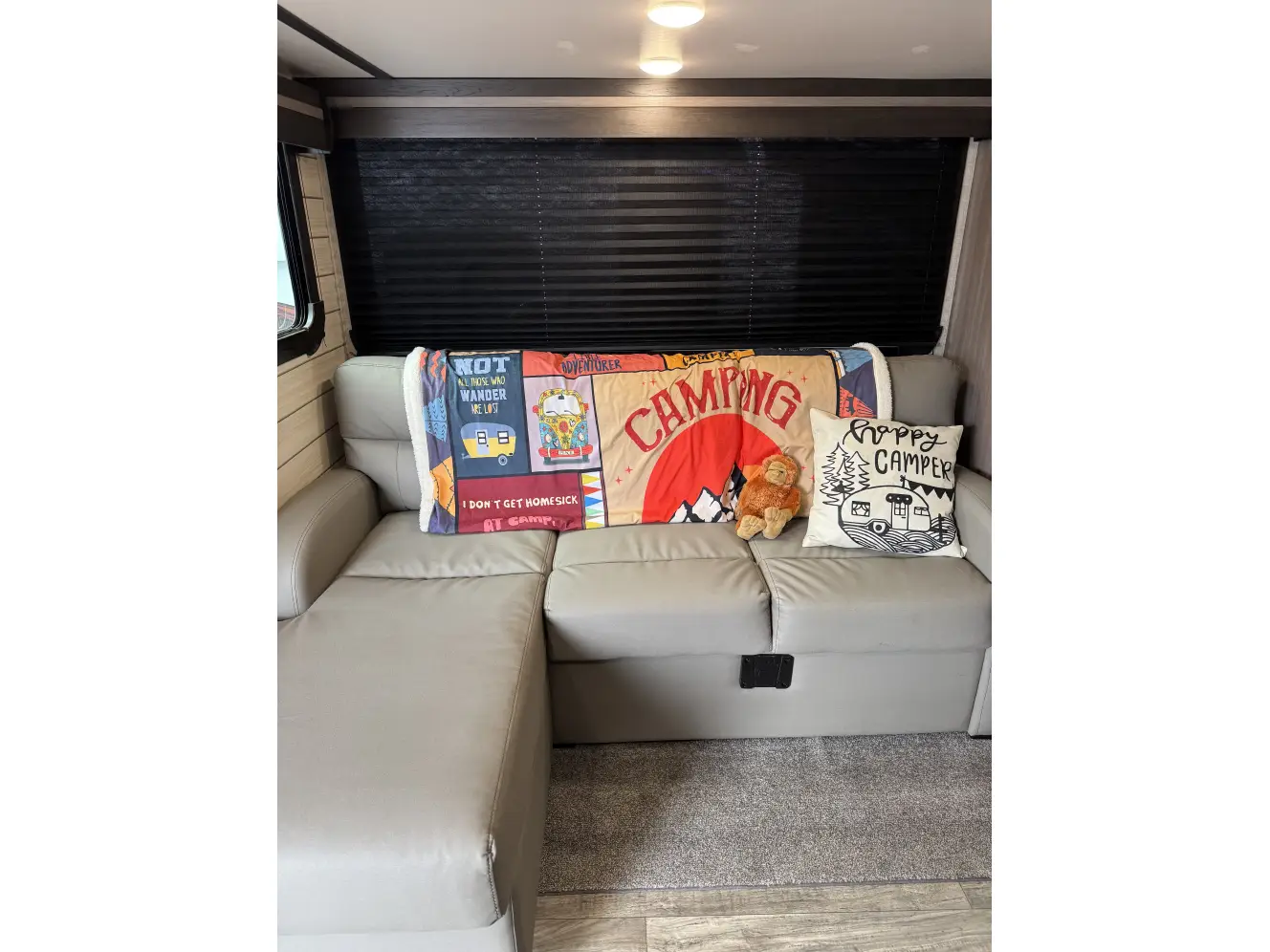 A photo of this 2021 Crossroads SUNSET TRAIL SS212RB