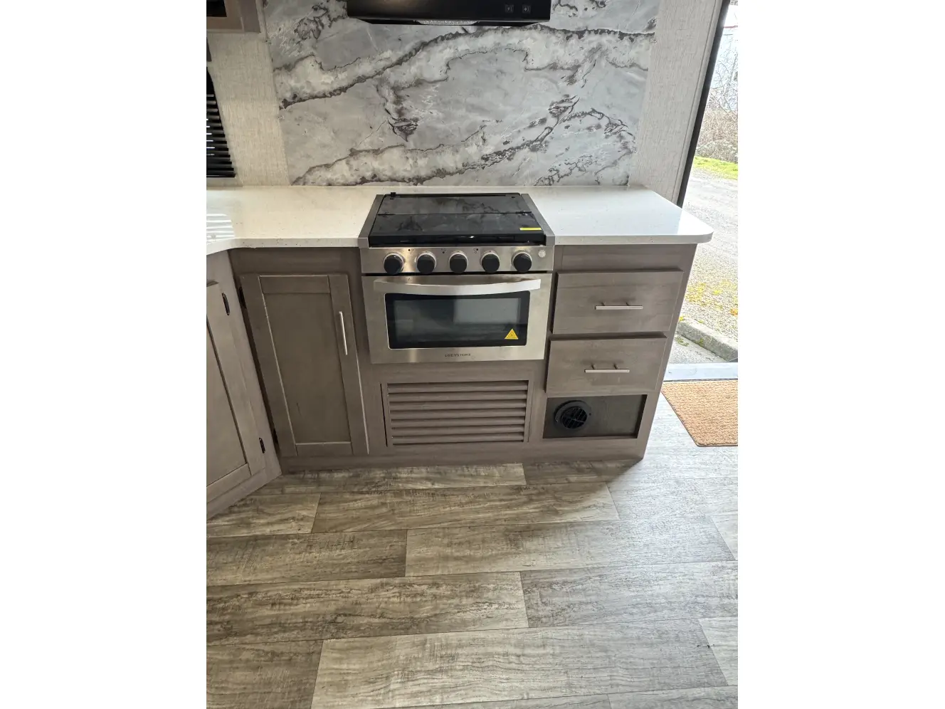 A photo of this 2021 Crossroads SUNSET TRAIL SS212RB