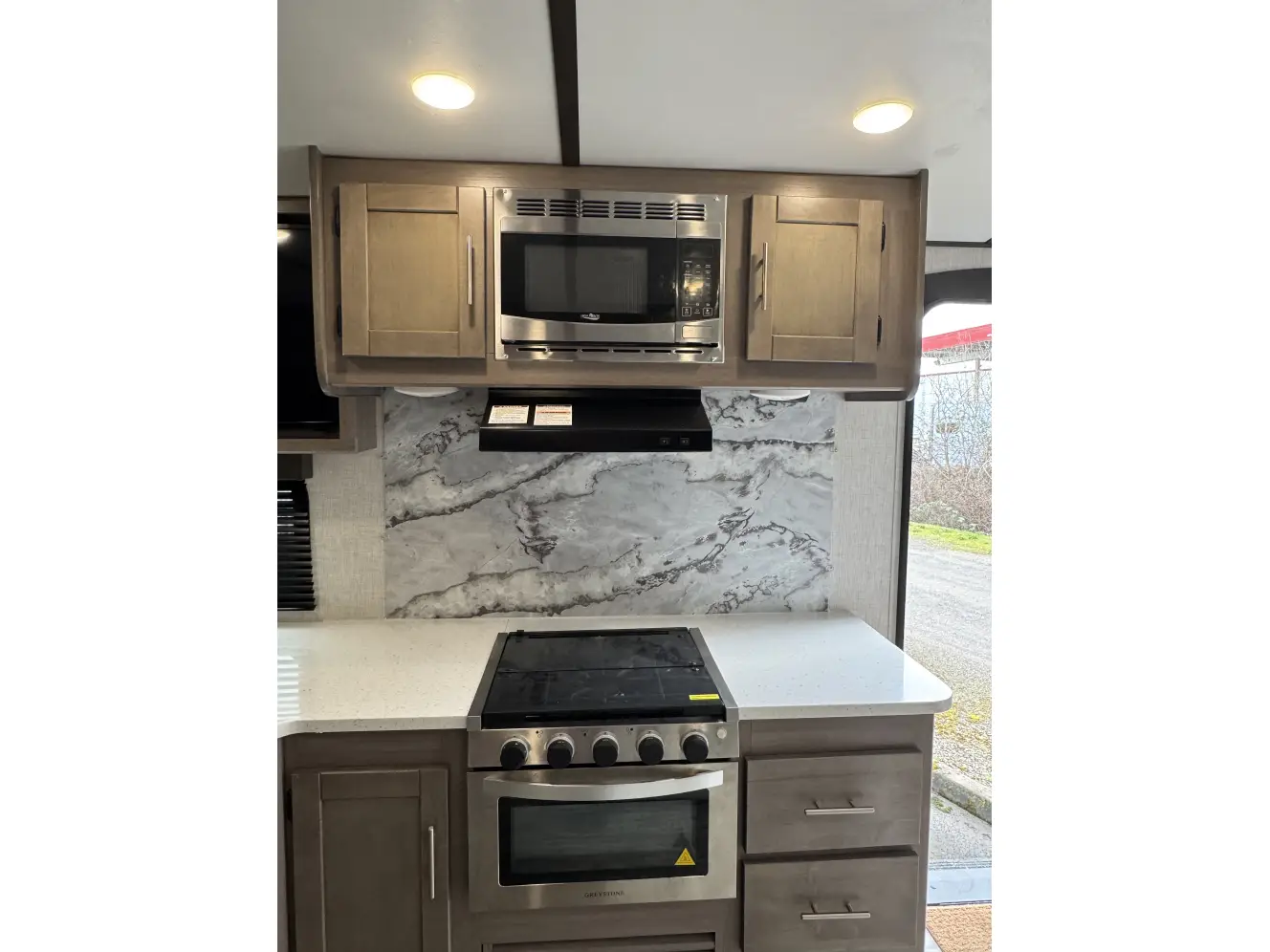 A photo of this 2021 Crossroads SUNSET TRAIL SS212RB