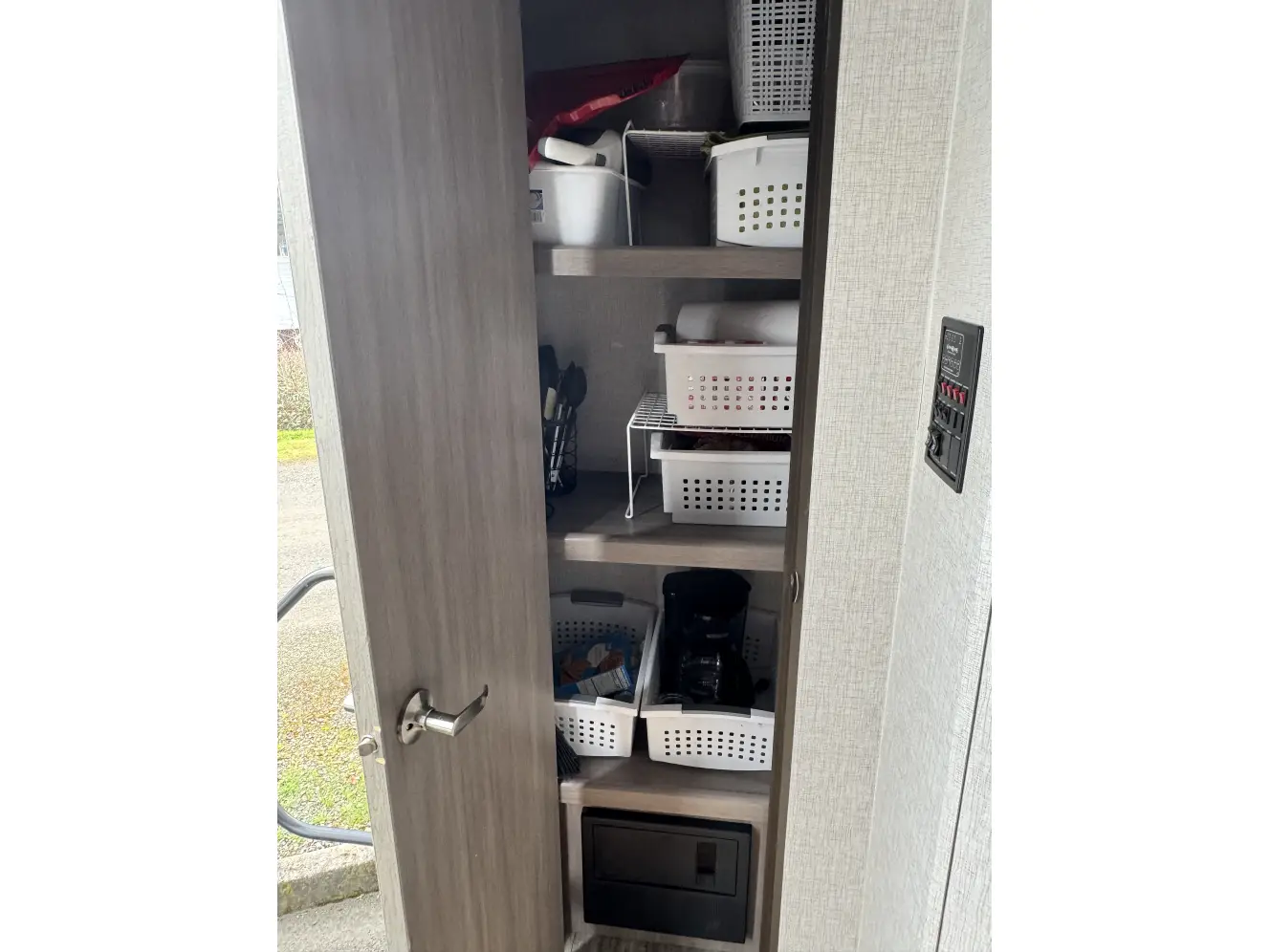 A photo of this 2021 Crossroads SUNSET TRAIL SS212RB