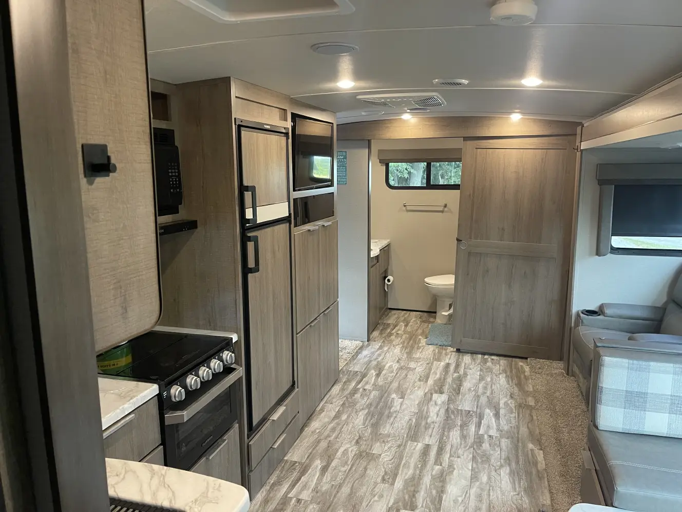 A photo of this 2021 Grand Design IMAGINE 2600RB