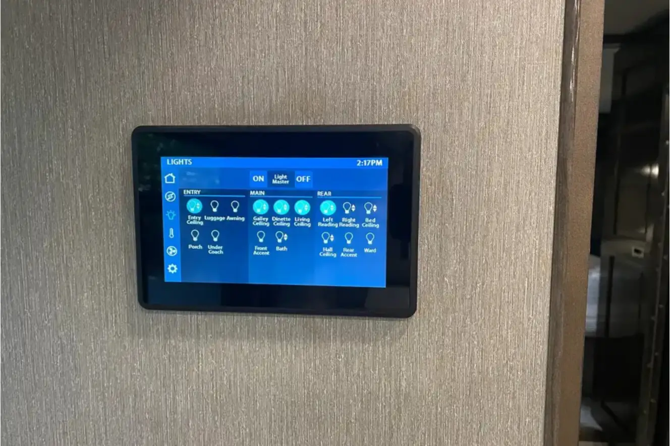 A photo of this 2021 Fleetwood DISCOVERY LXE 40G