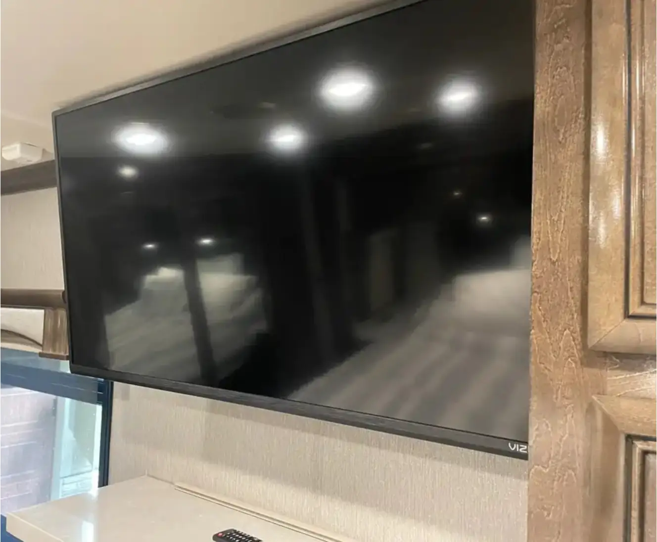 A photo of this 2021 Fleetwood DISCOVERY LXE 40G