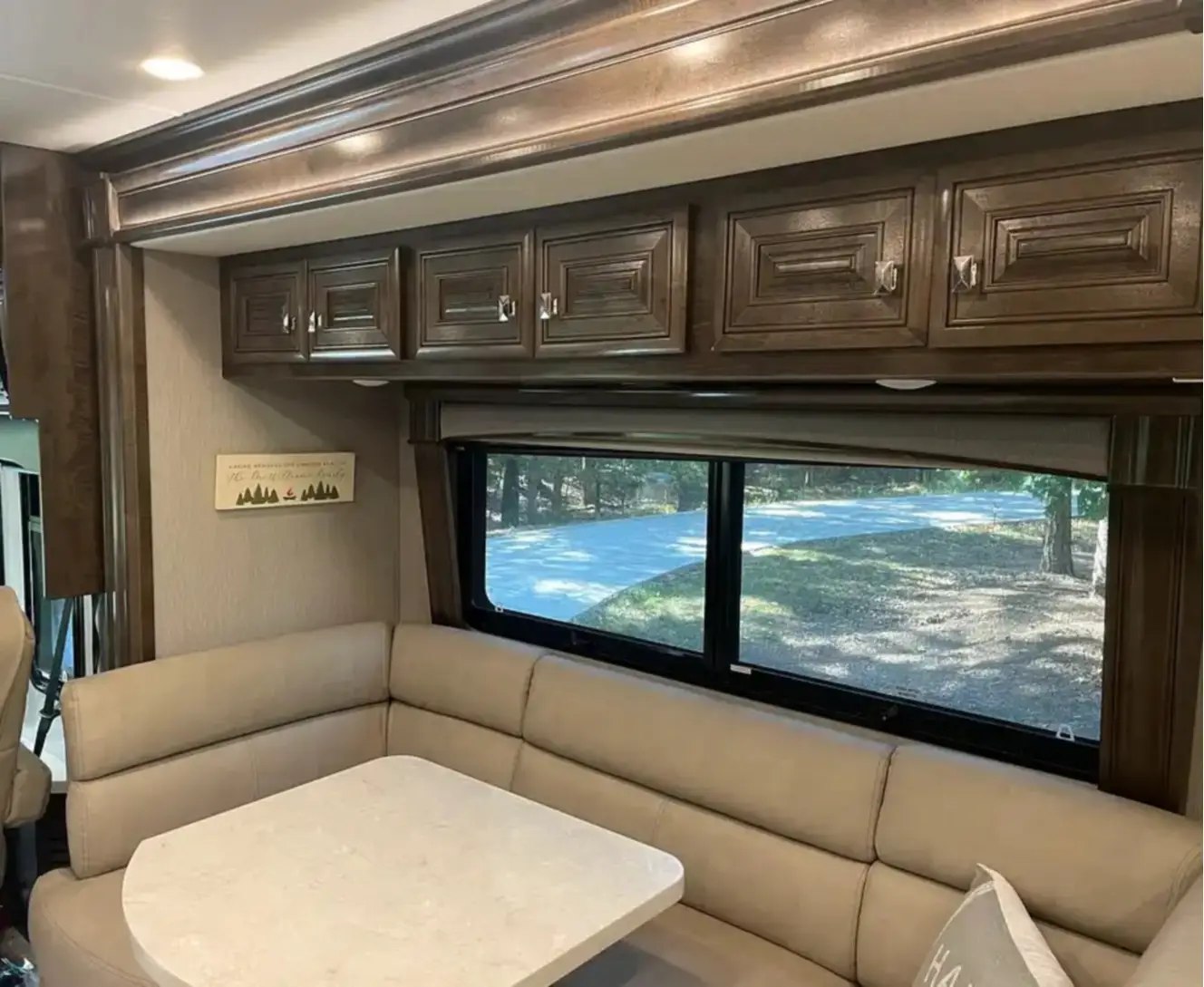 A photo of this 2021 Fleetwood DISCOVERY LXE 40G