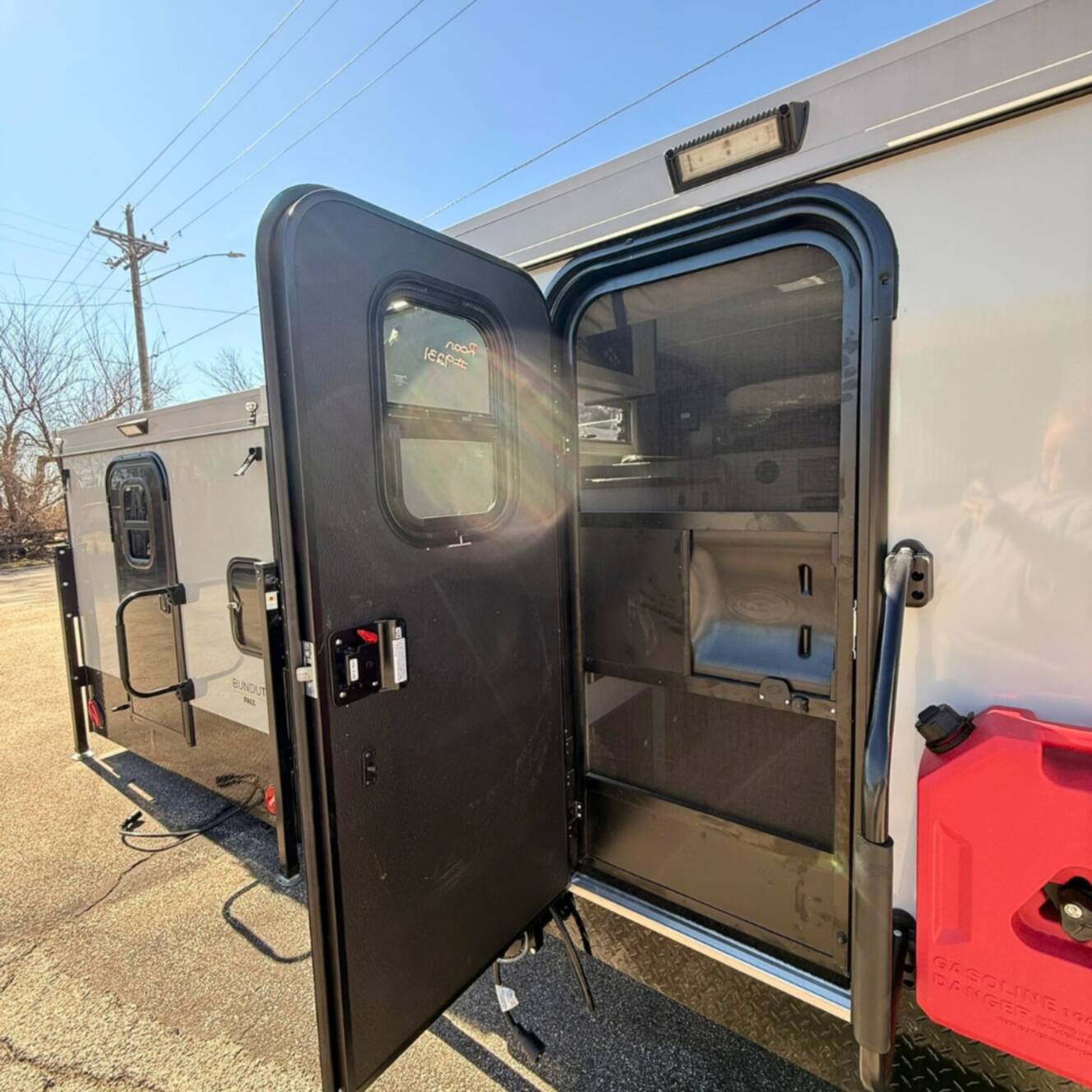 A photo of this 2026 Bundutecusa ROAN