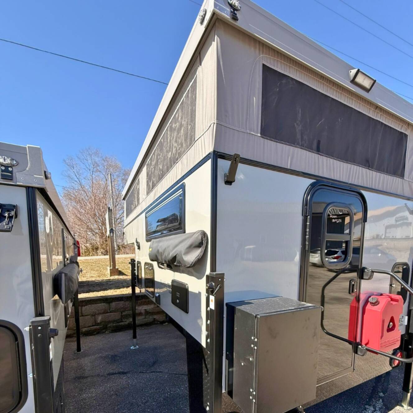 A photo of this 2026 Bundutecusa ROAN