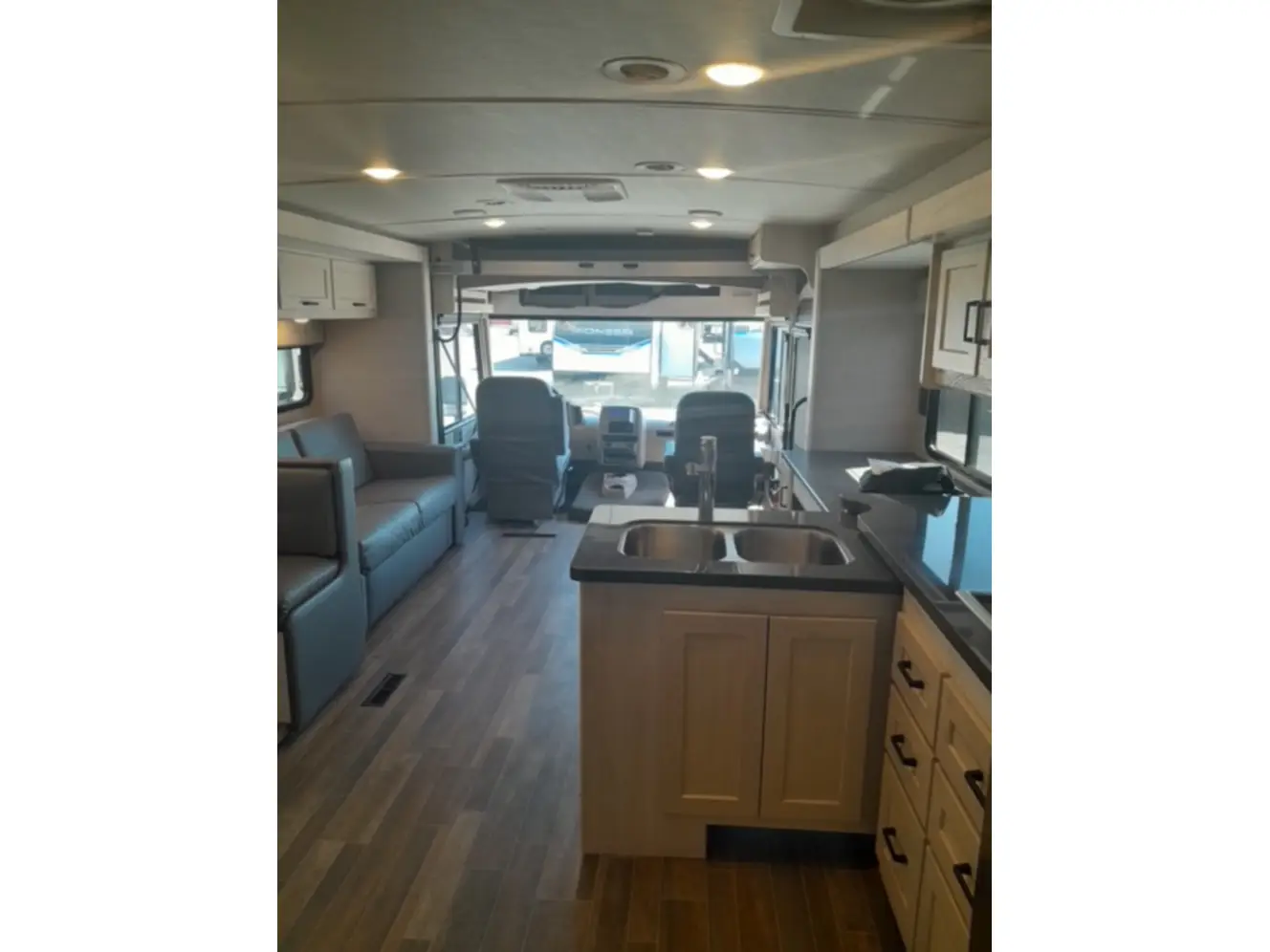 A photo of this 2021 Winnebago ADVENTURER 36Z