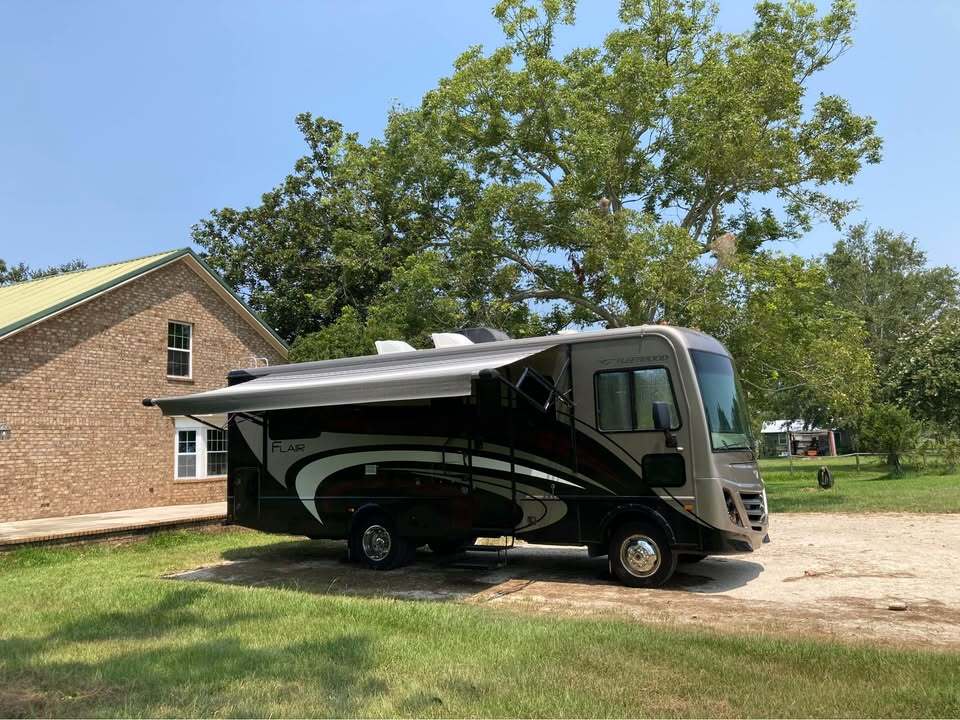 2015 Fleetwood FLAIR 26E RV