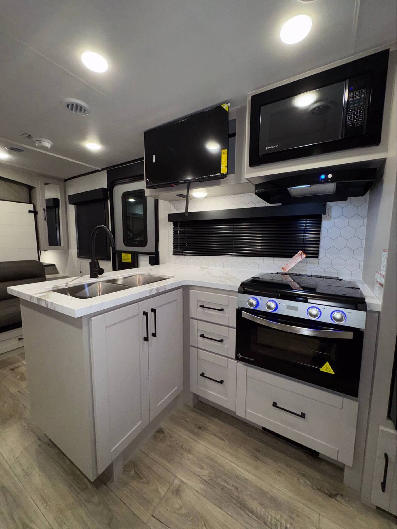 A photo of this 2026 Jayco Jay Feather 23MBD