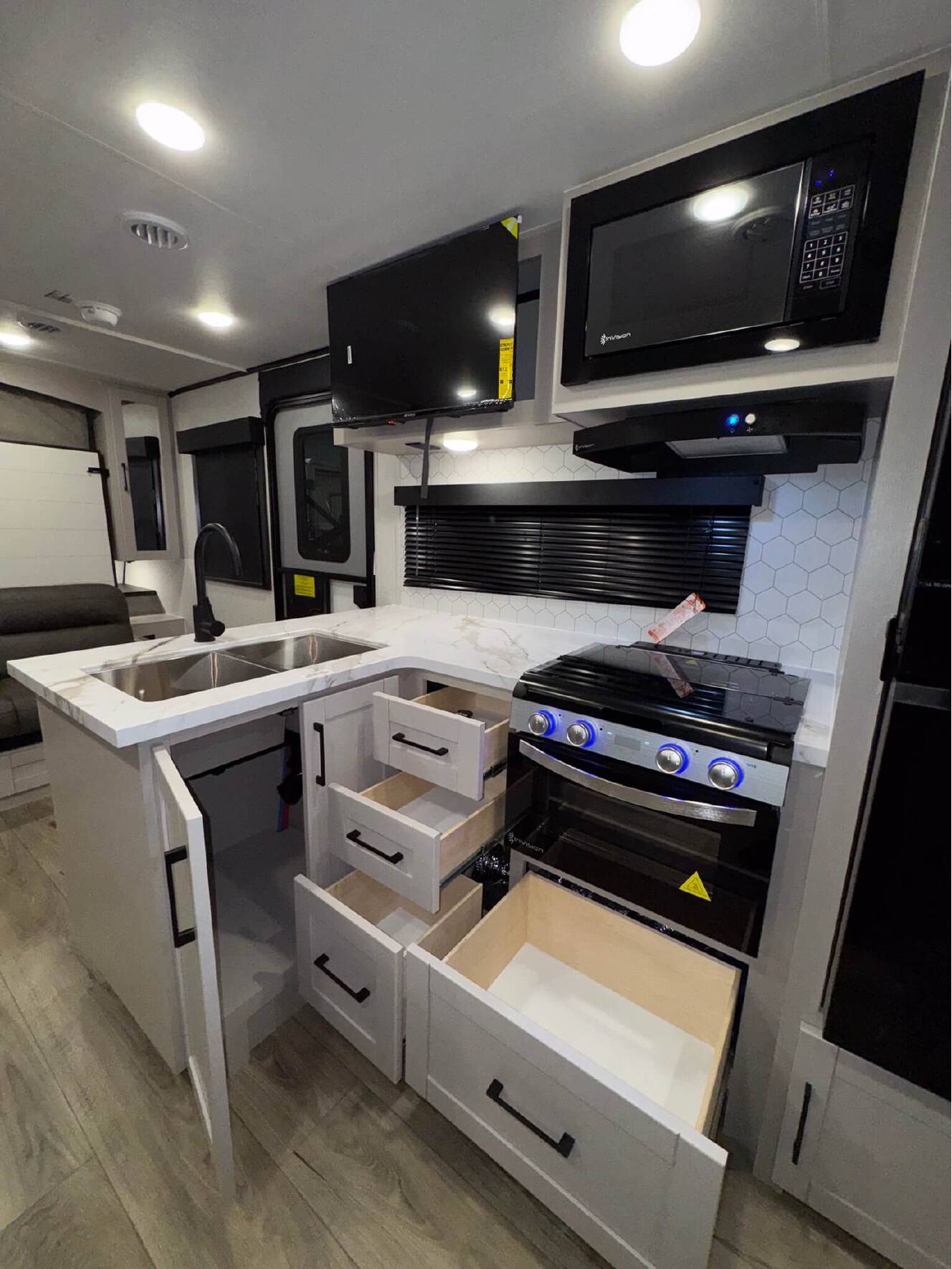 A photo of this 2026 Jayco Jay Feather 23MBD